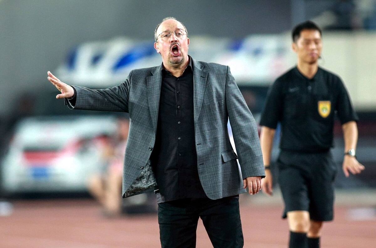 ¿Vendrá a La Roja? Revelaron los planes de Rafa Benítez tras su salida del fútbol chino