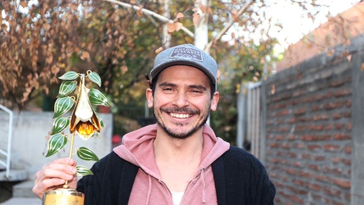 Copihue de Oro: El chascarro de Álvaro Espinoza con el trofeo a 'Mejor Actor'