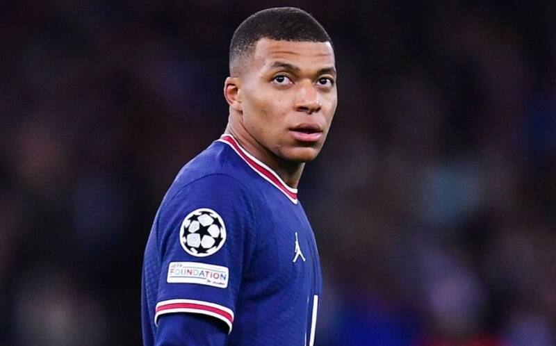 Kylian Mbappé decidió quedarse en el PSG
