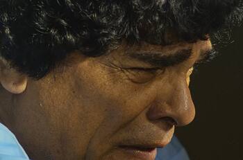 Juan Palomino y cómo dio vida a un Diego Maradona "excesivamente desbordado por las circunstancias” en "Maradona: Sueño Bendito"