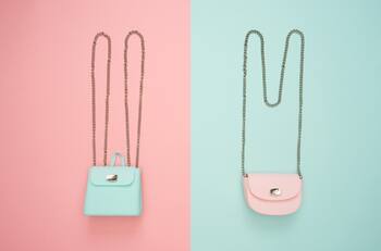 Si quieres alejar la pobreza, nunca uses un bolso o cartera de este color