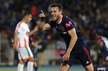 La dura misión de Ángelo Henríquez tras dejar la U: "reemplazar" a un campeón del mundo