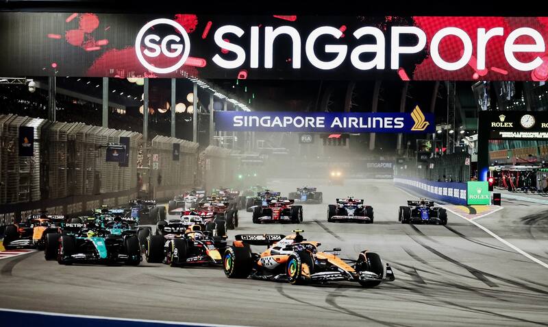 Lando Norris se quedó con el GP de Singpaur y se acerca a Verstappen.