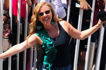 “Calientame los co.....”: El chiste corto que descolocó a Titi García-Huidobro mientras reporteaba en el Hotel Sheraton