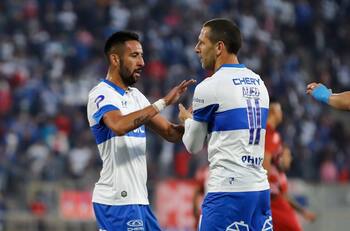 Ariel Holan se soba las manos: la formación ideal de la UC para el segundo semestre