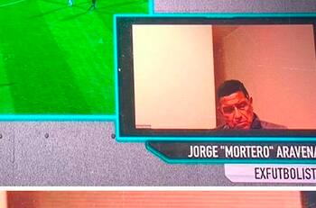 Jorge "Mortero" Aravena se quedó dormido en plena transmisión del fútbol mexicano