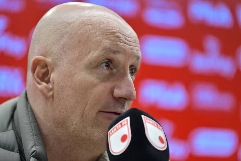 El DT no estaría convencido en dejar partir a Joaquín Sosa, lo que podría complicar su llegada a Colo Colo. Foto: Óscar Pérez