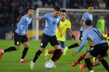 VIDEO | Celebra La Roja y llora Bielsa: estrella de Uruguay se lesiona justo antes de las Eliminatorias
