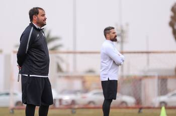 José Luis Sierra terminó el año con una agónica victoria y se sigue alejando del descenso en Arabia Saudita