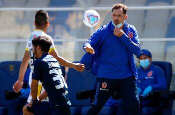 DT campeón con la U: "No estoy para nada de acuerdo en que salga Hernán Caputto"