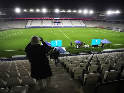 Confirmado: por este canal se podrá ver EN VIVO el primer partido de la UC en el Claro Arena