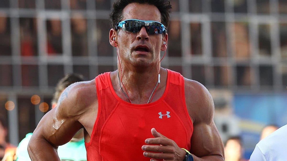 “Sufrí, dolió, pero terminamos”: Cristián de la Fuente muestra las heridas con las que quedó tras correr un nuevo triatlón