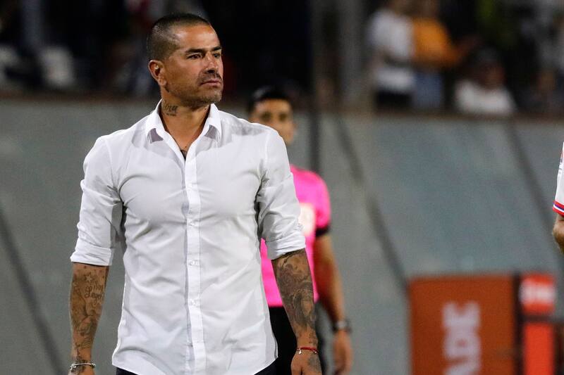 y su postura ante los DT de la Selección Chilena.