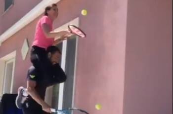 Fognini intentó superar el desafío de Roger Federer con una nueva dificultad