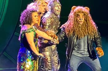 Lucero Mijares, hija de Lucero y Manuel Mijares, continuará dando funciones, a pesar de la fractura que sufrió