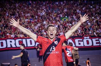 Pudo llegar a la U y casi hacen dupla en Colo Colo: recordado ex goleador del fútbol chileno se sumaría a Gabriel Costa en Alianza Lima