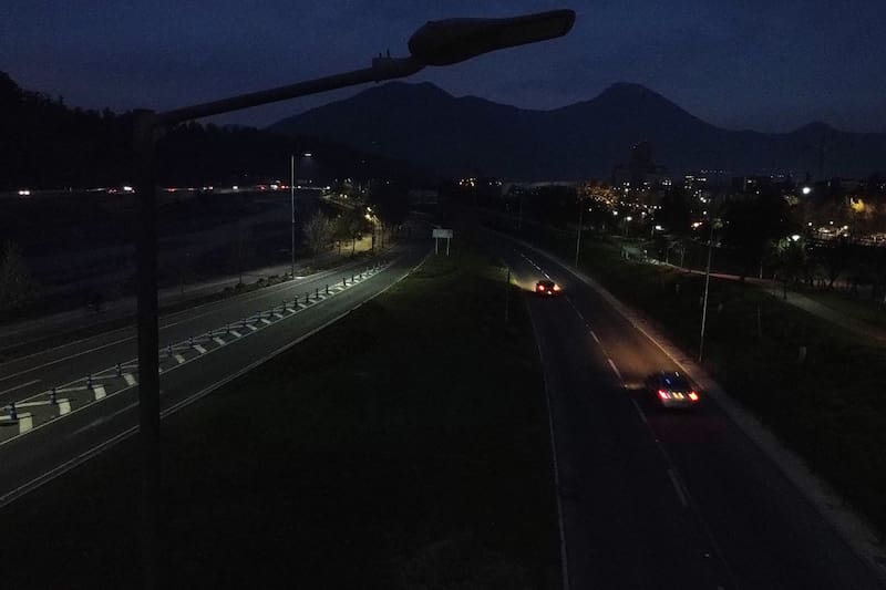 Enel informó que siete comunas tendrán interrupciones este miércoles.