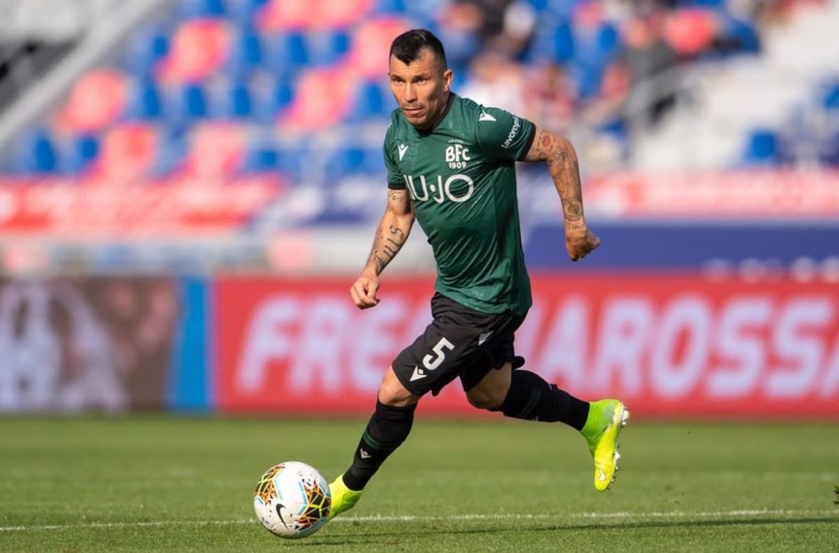 Atento Rueda: Gary Medel va de titular en el Bologna y como defensa central