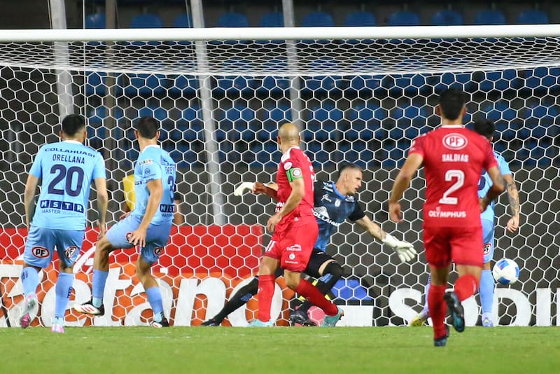 Los Cementeros derrotaron a Iquique 1-0 en el norte. Foto: Aton.