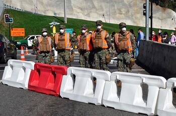 Proyectan salida de 43.000 vehículos de la RM este fin de semana largo