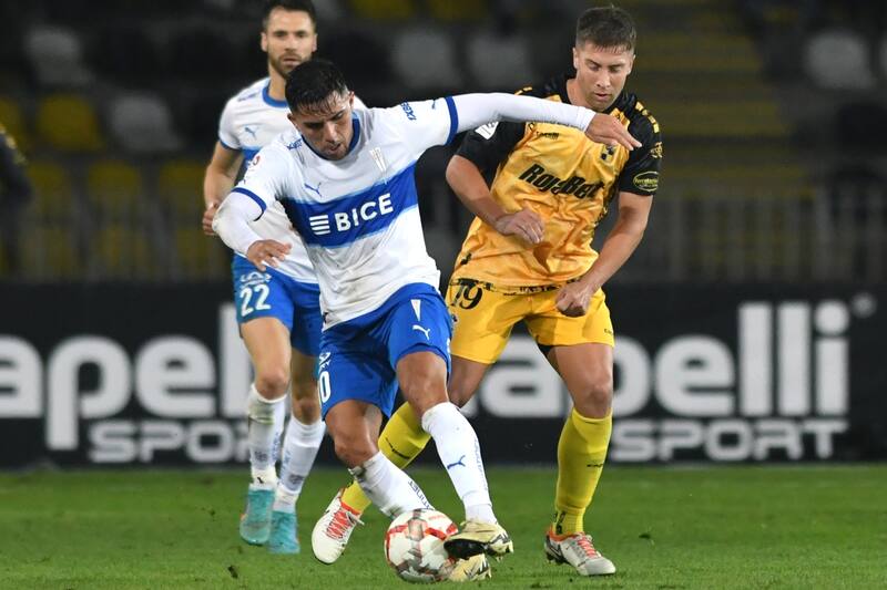 chocan por el Campeonato Nacional. Foto: Agencia Aton.