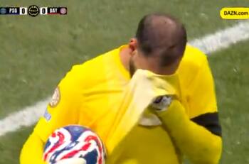 ¿Tuvo la culpa? Así reaccionó Donnarumma tras la terrible lesión de Jamal Musiala