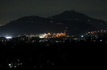 Enel confirma cortes de luz en seis comunas de la RM para este lunes: Durarán hasta 8 horas