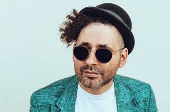 Ex Calle 13 Eduardo Cabra y su debut como solista: "Está chévere que mucha gente haya dado vuelta la página"