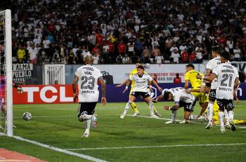 Consejos para Colo Colo: la receta para que la cancha del Monumental esté lista para Copa Libertadores