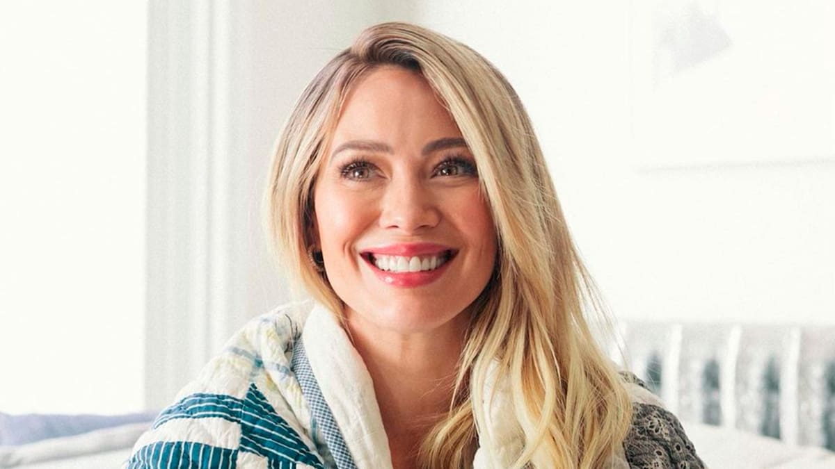 Hilary Duff se convirtió en madre por tercera vez y compartió tierna fotografía familiar para anunciarlo