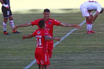 Ñublense se sigue reforzando y confirmó la llegada de un ex volante de Colo Colo