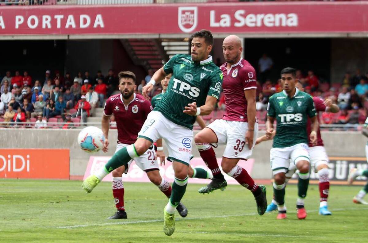 Santiago Wanderers y Deportes La Serena llegan a PES 2020 en nueva actualización
