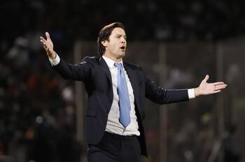 Diego Valdés quedó sin DT: América destituyó a Santiago Solari y pidió perdón a sus hinchas