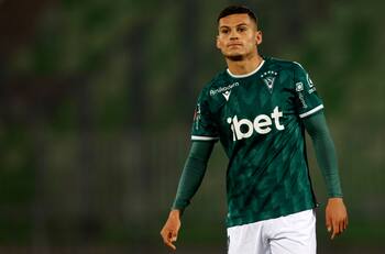 Un poco más y traían a figura de Argentina: el millonario monto que pagó Colo Colo por Lucas Cepeda