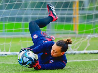 La Roja Femenina por fin entrena con plantel completo tras los problemas que generó el Ciclón Gabrielle