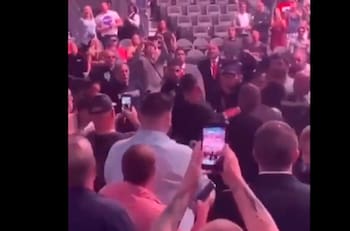 Nate Díaz y Khabib Nurmagomedov se cruzaron en las gradas del UFC 239 y casi se arma una gran pelea