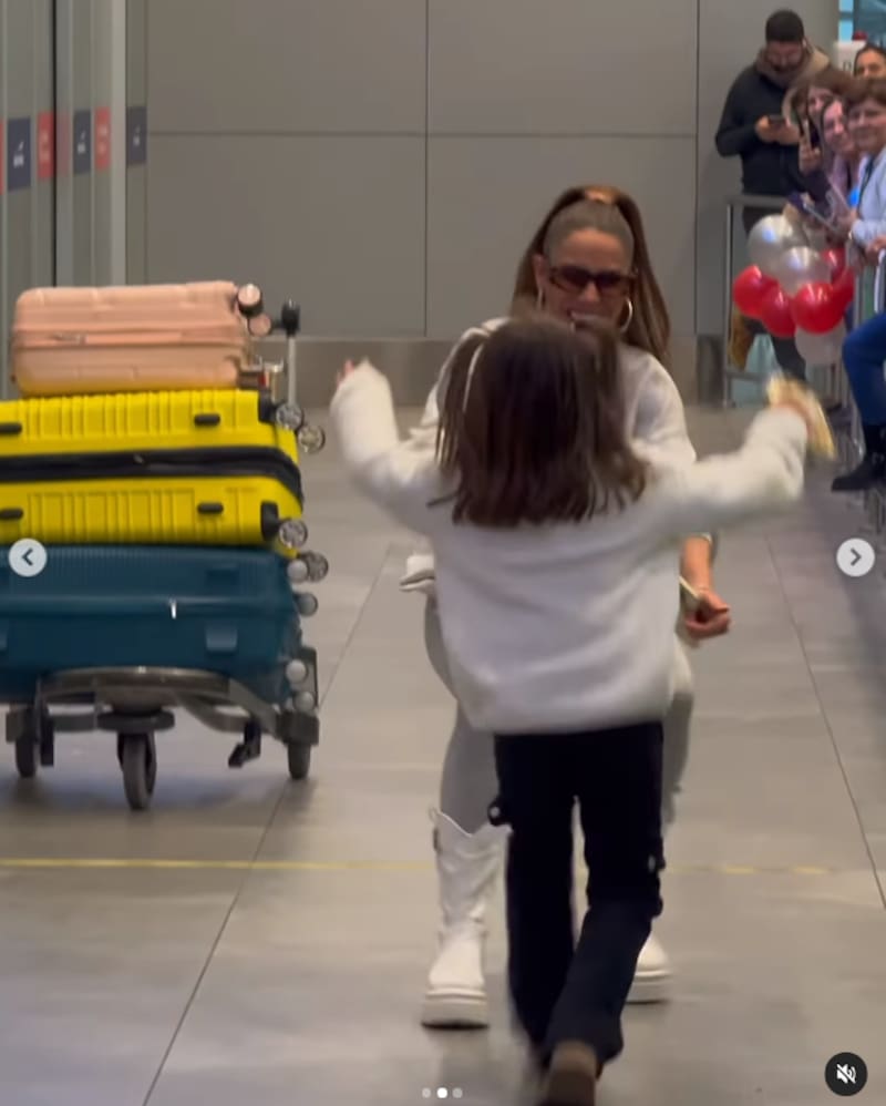 Gala Caldirola se reencontró con su hija, Luz Elif.