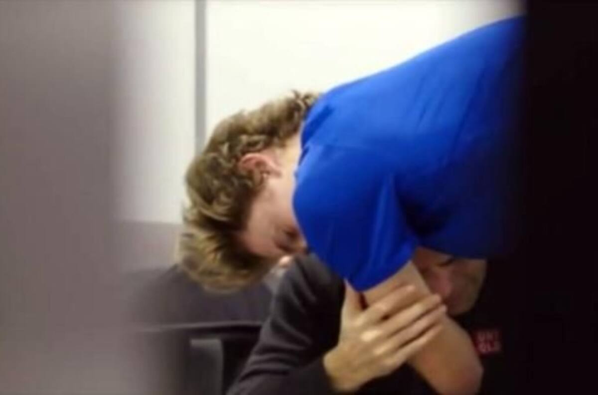 Las lágrimas de Roger Federer tras suspender su exhibición en Colombia