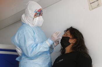 Balance Covid-19: Minsal reporta este jueves la cifra más alta de los últimos 35 días