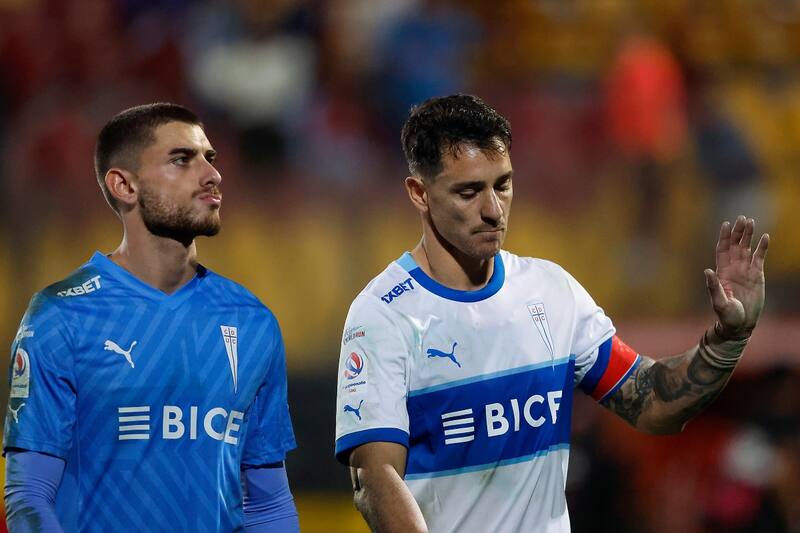 , delantero y capitán de la Universidad Católica. Foto: Agencia Aton.