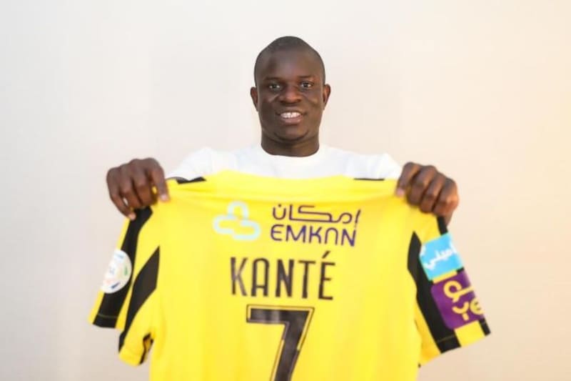 Kanté estará ganando con el Al Ittihad, 25 mde por año. (Twitter Al Ittihad)
