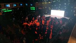 Sumario sanitario a primera disco abierta en pandemia: asistentes no respetaron uso de mascarillas