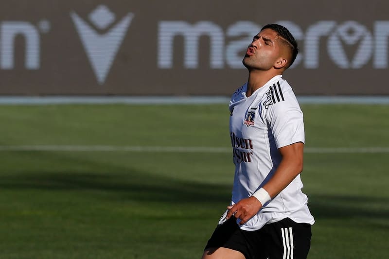 El volante espera que se solucione el lío entre Colo Colo y Cobreloa.