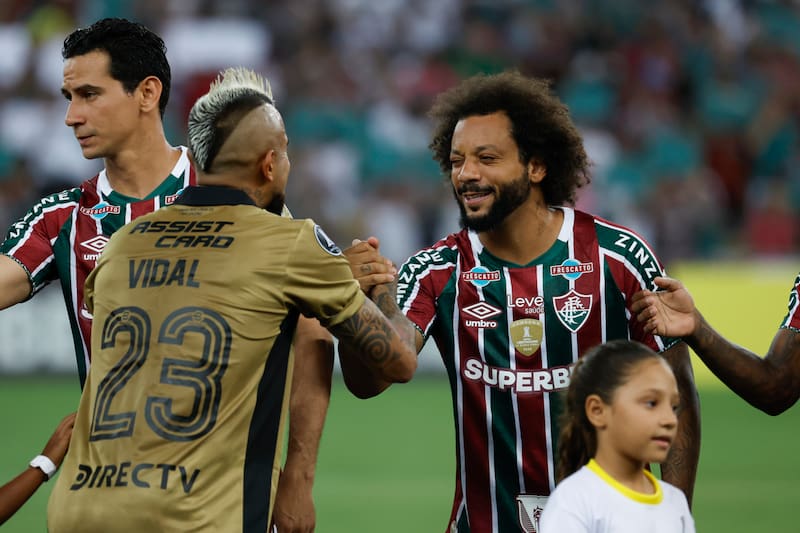 publicó un picante mensaje a Arturo Vidal. Foto: EFE.