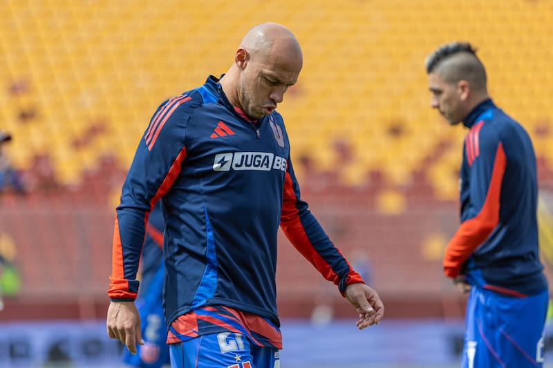 Marcelo Díaz abandonó concentración de la U Foto: Felipe Escobedo