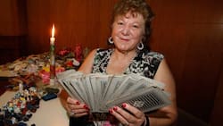 Horóscopo de la Tía Yoli: Revisa las predicciones para cada signo en este domingo