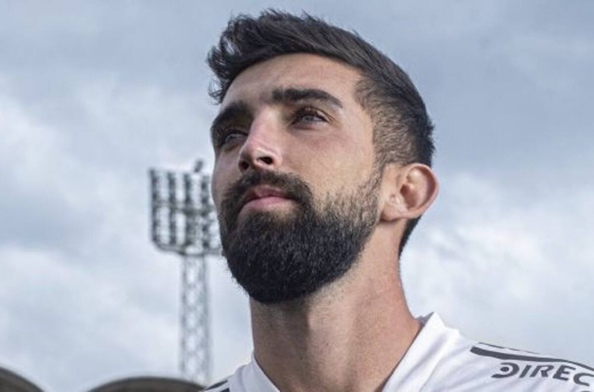 Emiliano Amor invitó a excompañero de Vélez a vestir la camiseta de Colo Colo