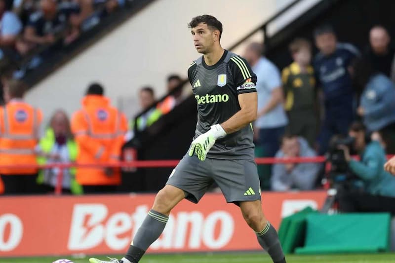 Jugando un nuevo amistoso con su club, Aston Villa.