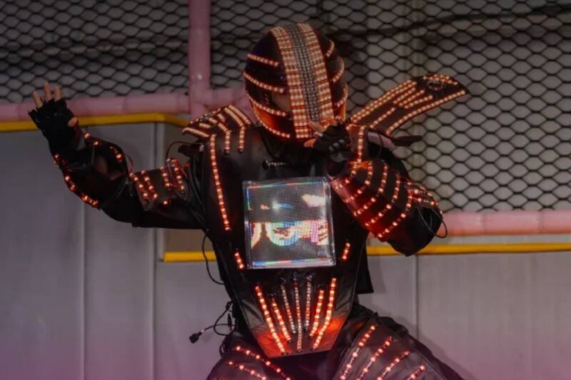 El evento tendrá entretenidas actividades, incluyendo música y robots bailarines en vivo. Créditos: Jumperpark.