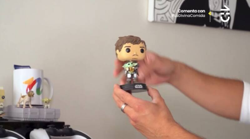 La figura de acción de Pedro Pascal. Créditos: CHV.